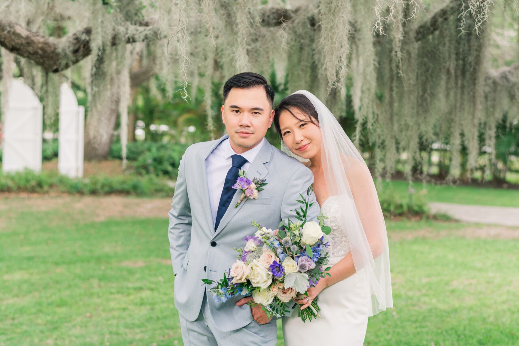 Orlando Elopement Photographer // A family wedding shoot at Moss Park